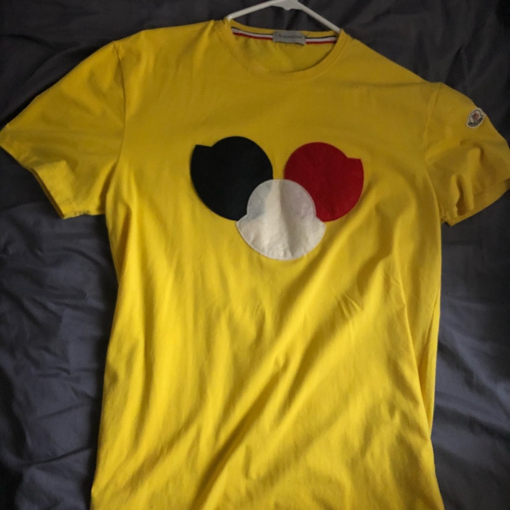 Moncler t shirt